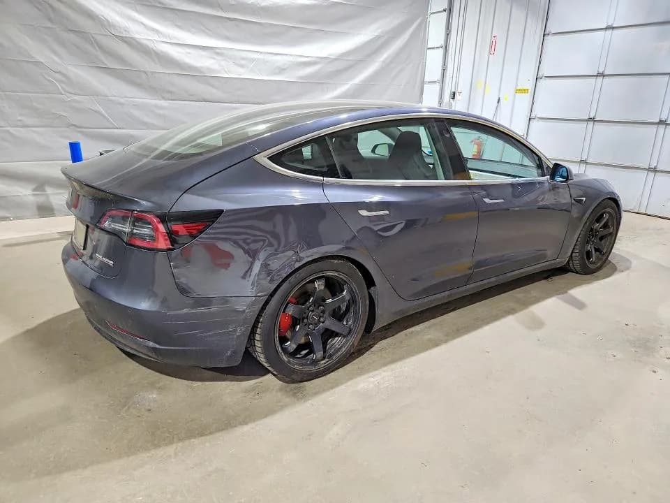2019 TESLA Model 3