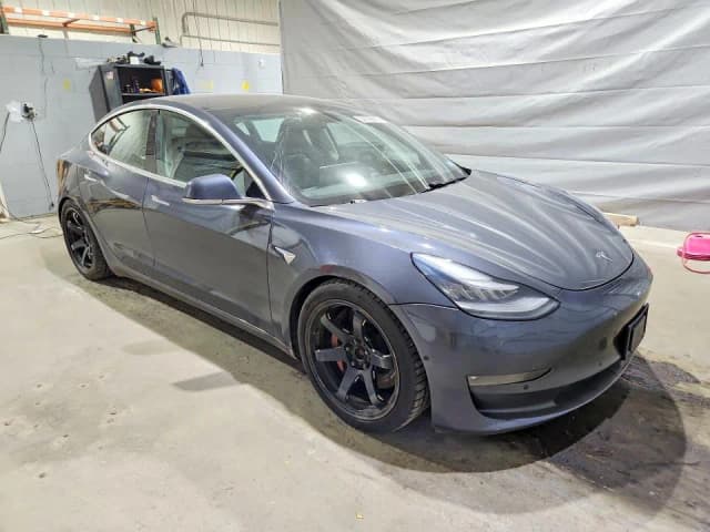 2019 TESLA Model 3 gallery 3