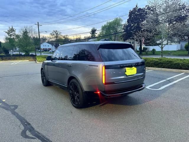 2023 Land Rover New Range Rover gallery 3