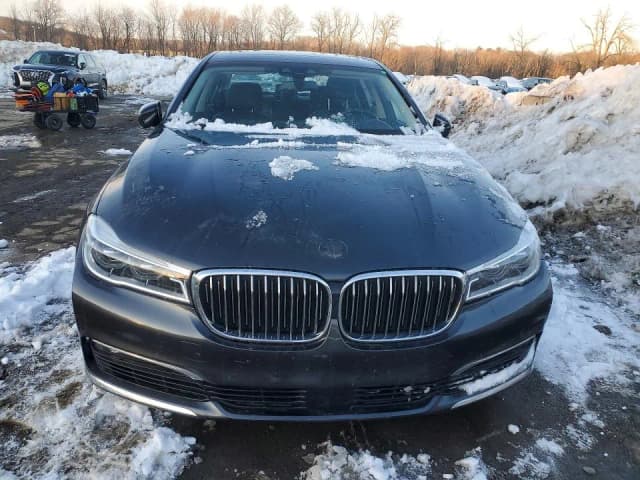 2018 BMW 750i gallery 5