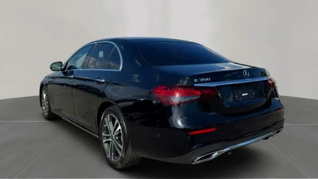 2022 Mercedes-Benz E-Class gallery 4