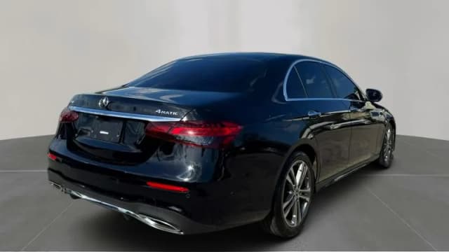 2022 Mercedes-Benz E-Class gallery 5
