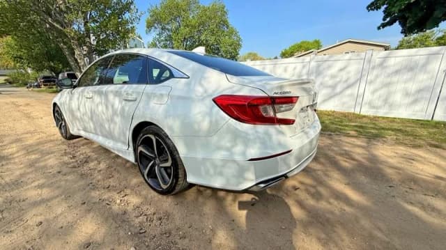 2018 HONDA Accord gallery 3